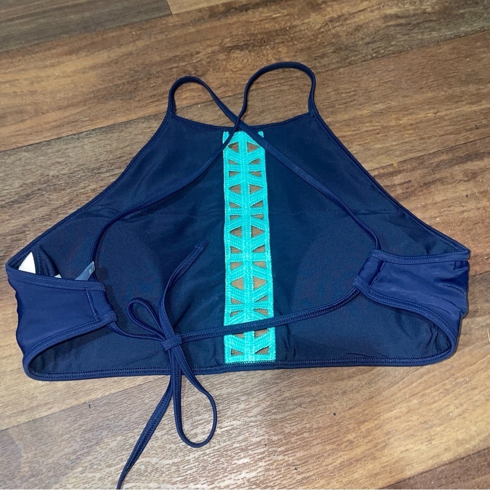 Aerie‎ Bikini Swim Top Size Large Navy Blue  W/ Turquoise Cut Out High Neck - Picture 2 of 4